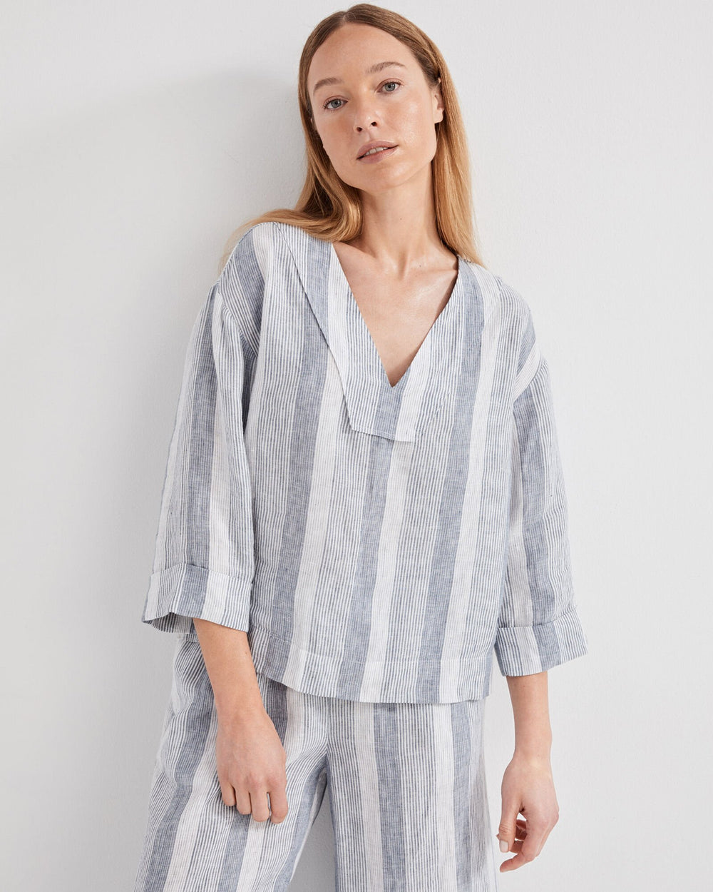 LINEN OMBRÉ STRIPE V-NECK TOP | Talbots discount
