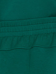 AIRKNIT STRETCH RIBBED CARGO JOGGERS | Talbots outlet
