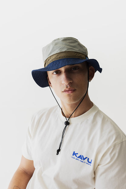 KAVU Waves