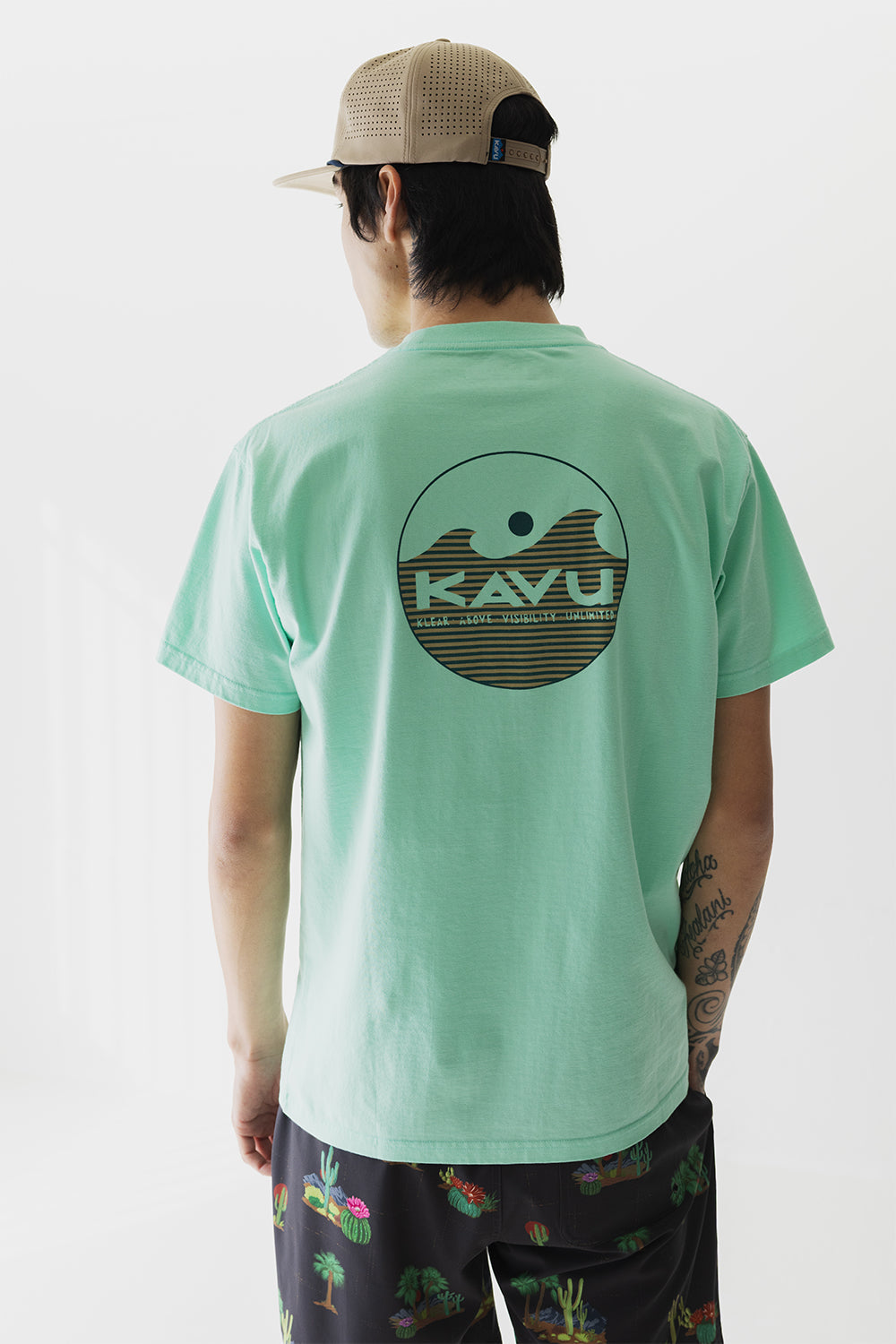 KAVU Waves
