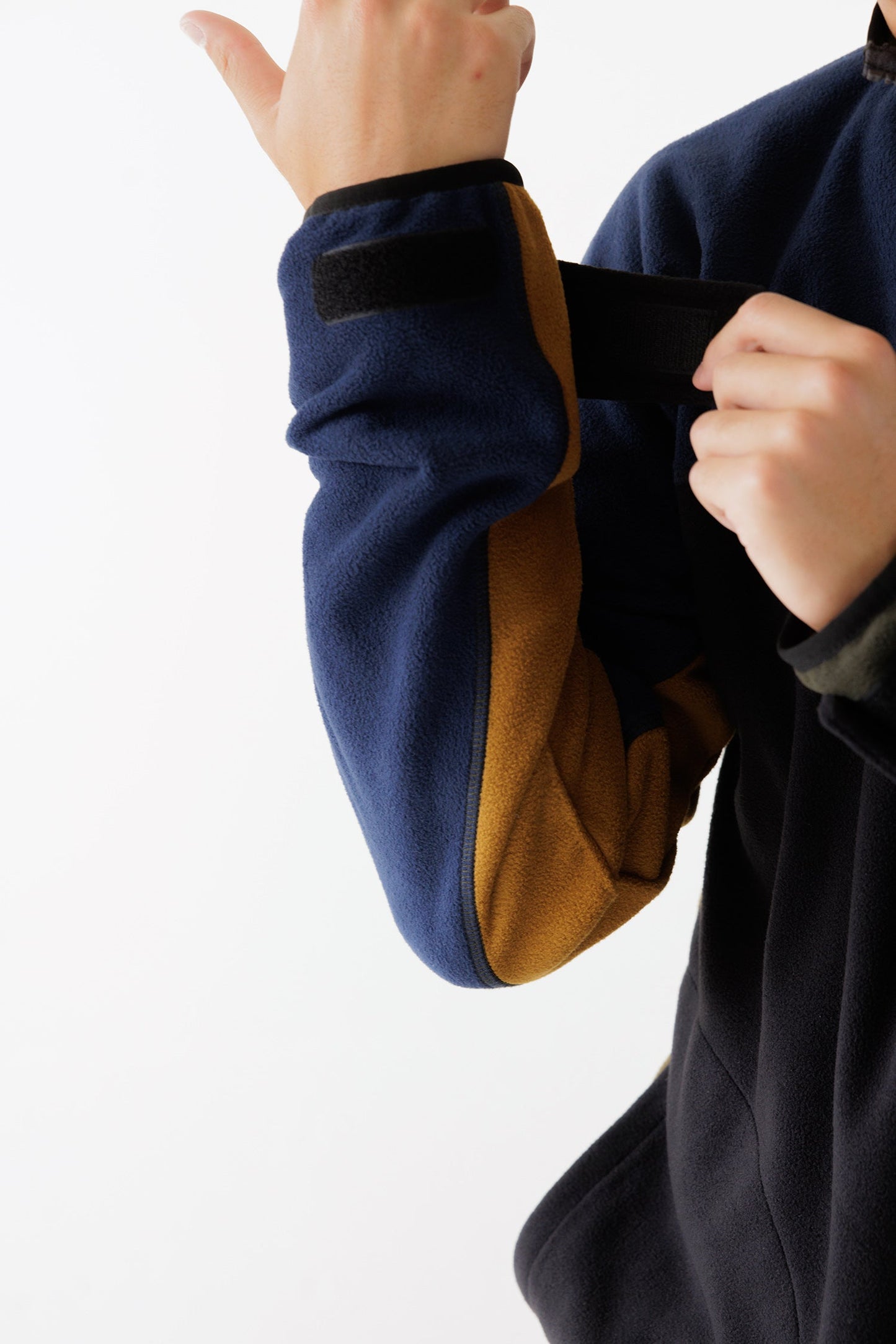 KAVU Winter Throwshirt