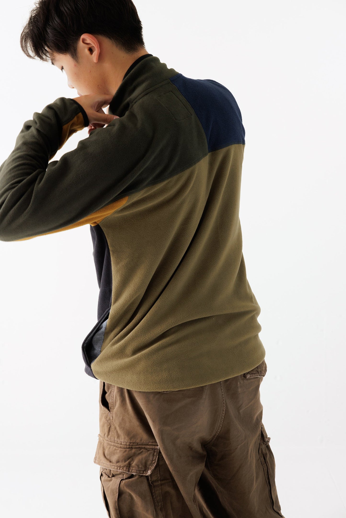 KAVU Winter Throwshirt