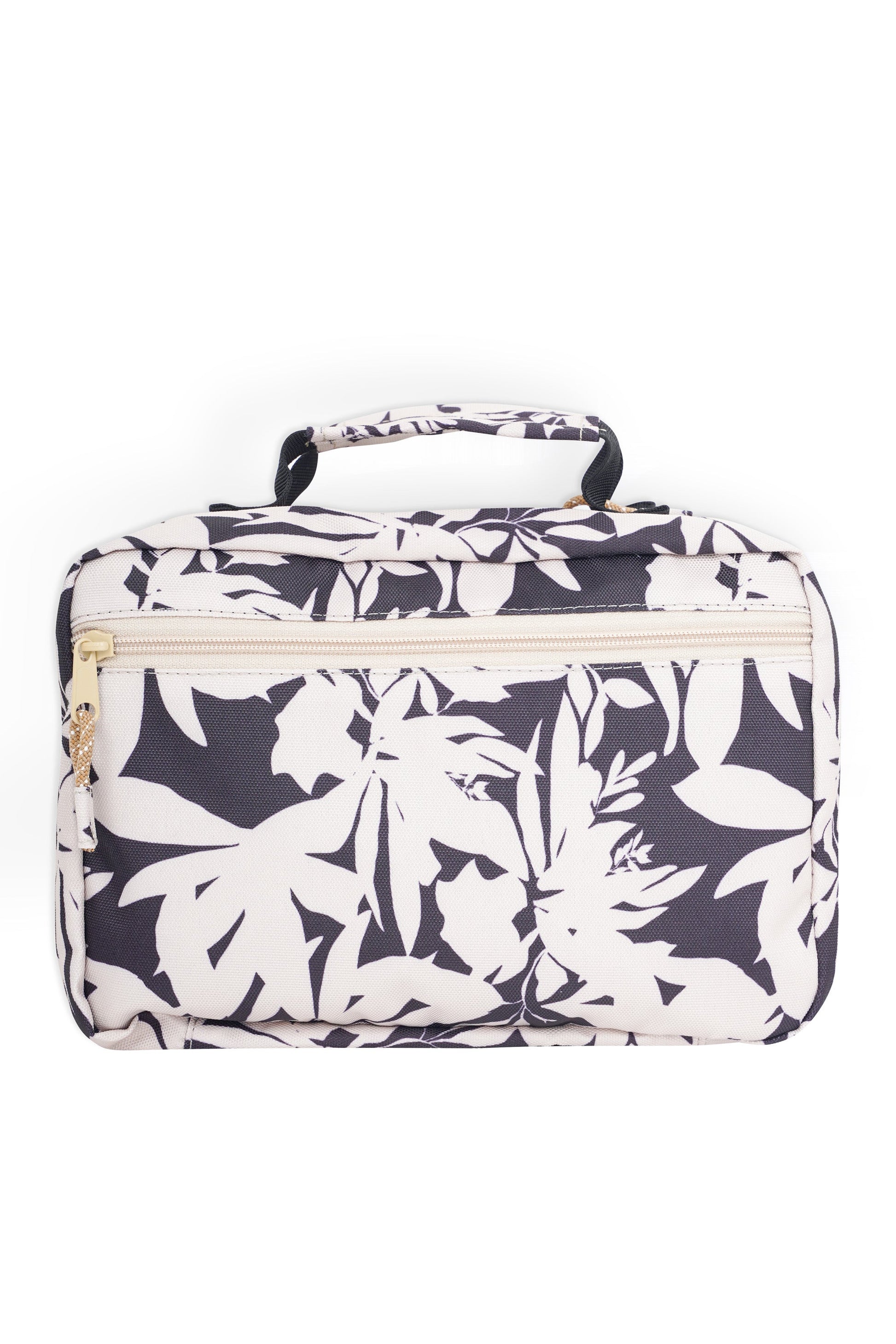 KAVU Take In Tow