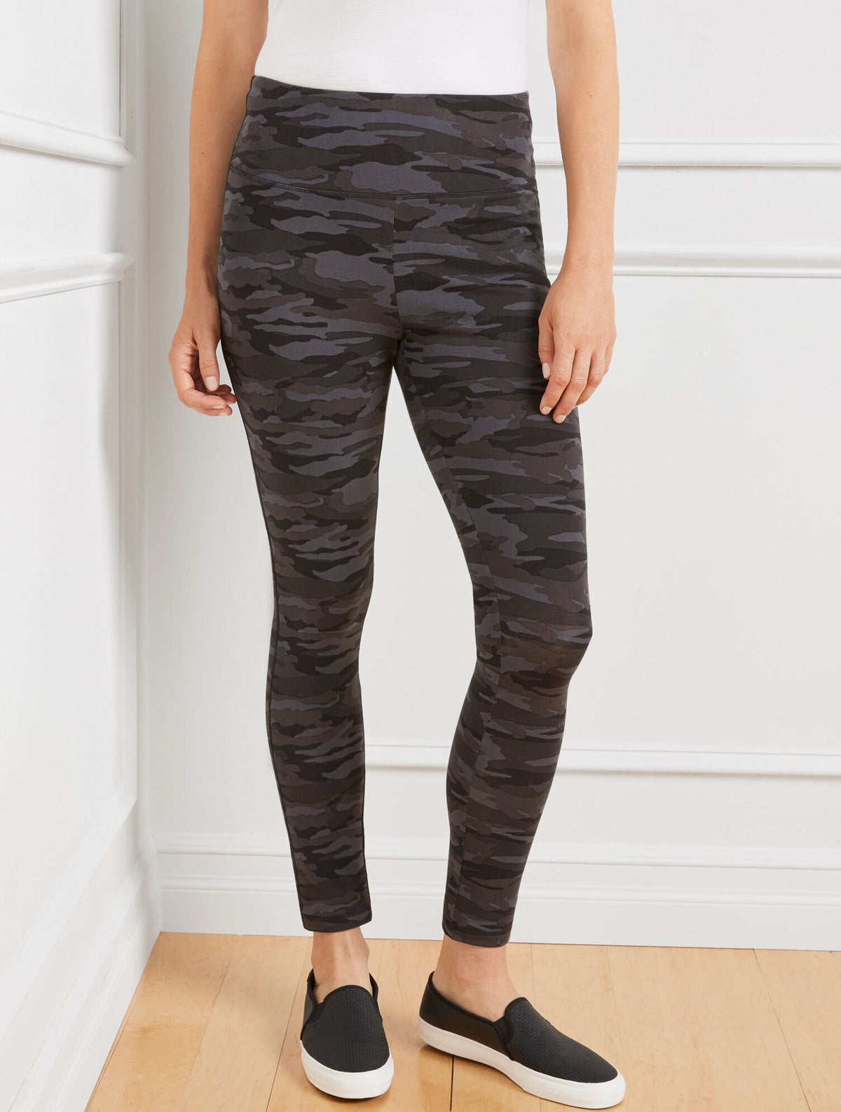 EVERYDAY STRETCH LEGGINGS - CAMO | Talbots near me