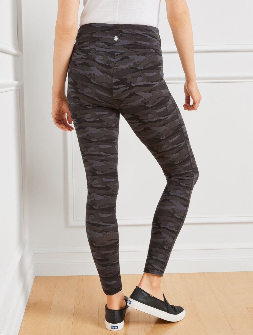 EVERYDAY STRETCH LEGGINGS - CAMO | Talbots near me