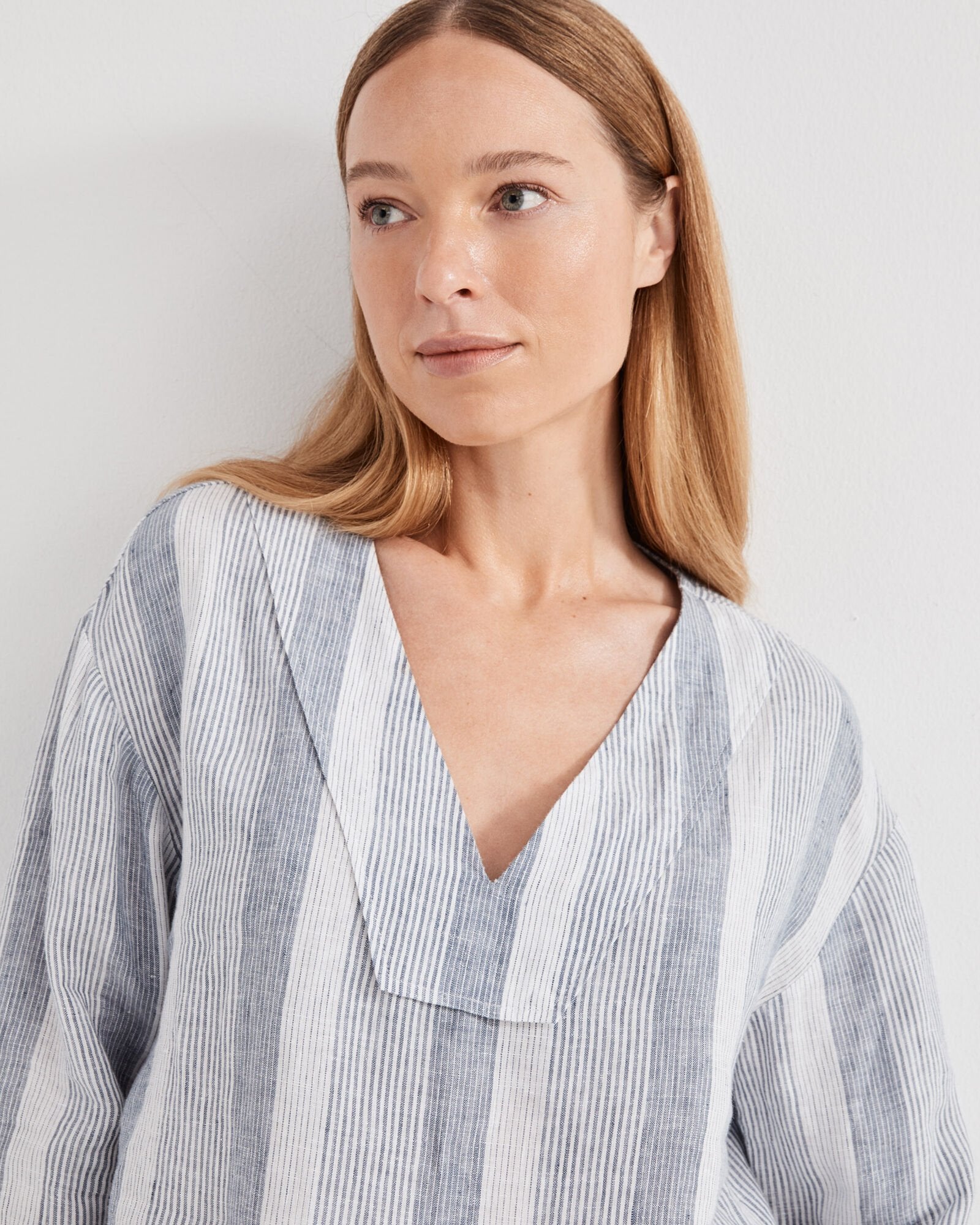 LINEN OMBRÉ STRIPE V-NECK TOP | Talbots discount