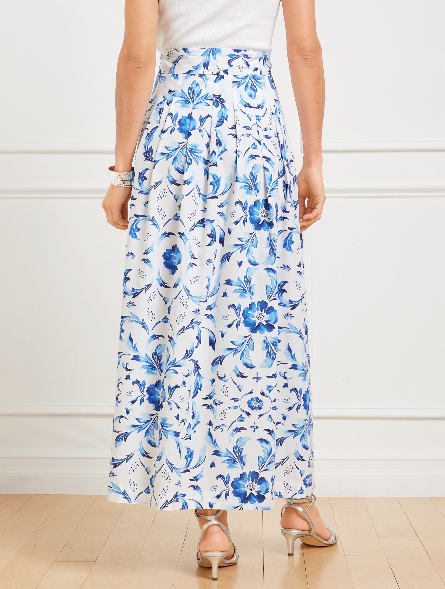 PIPER PLEATED PATIO SKIRT - BEAUTIFUL SCROLL | Talbots on sale
