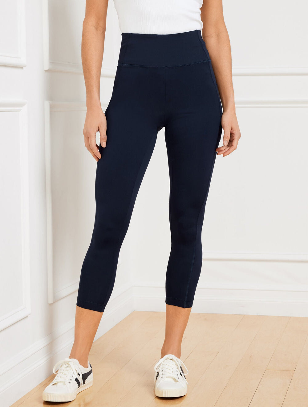 PERFORMANCE INTERLOCK CAPRI LEGGINGS | Talbots US