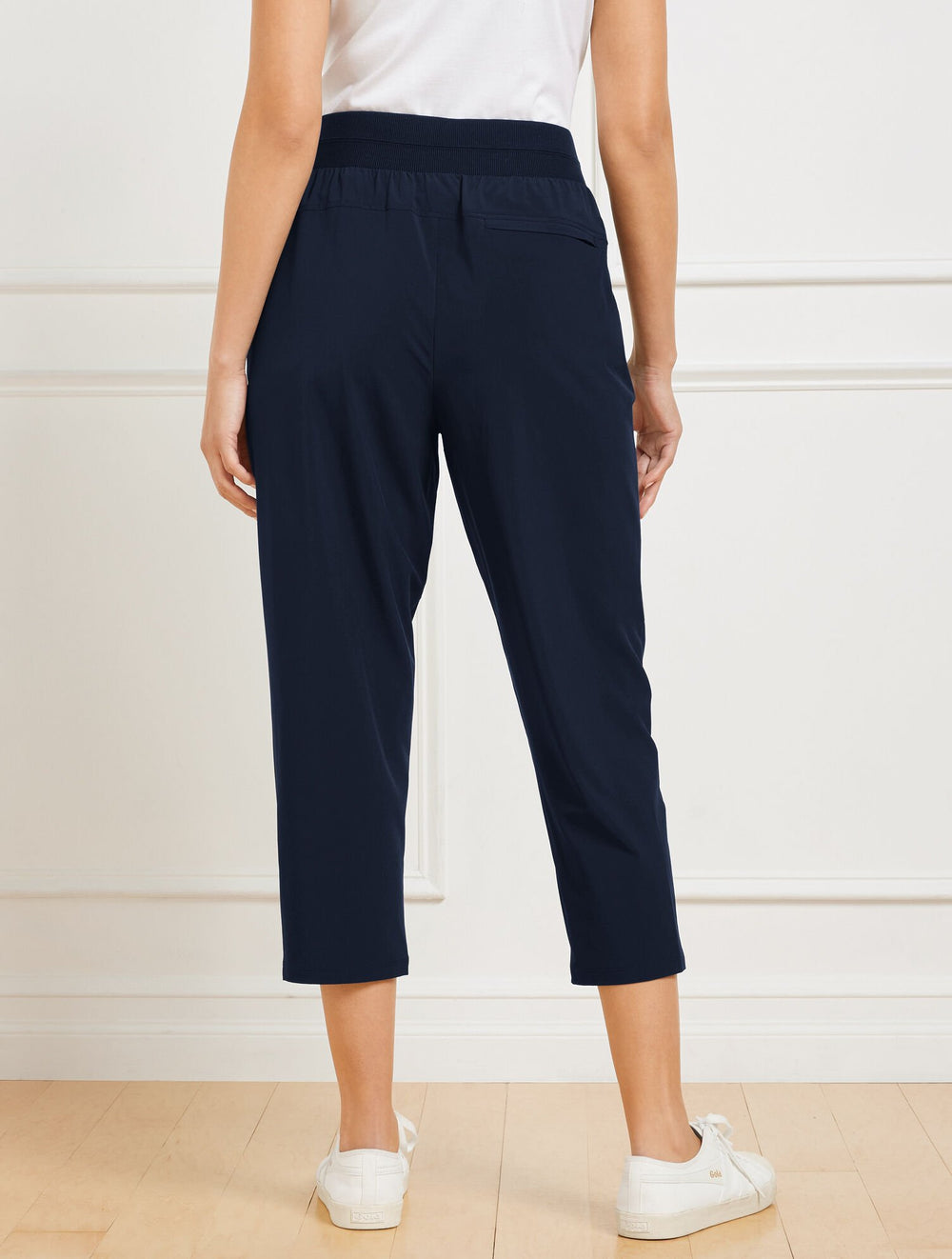 LIGHTWEIGHT WOVEN STRETCH STRAIGHT LEG CROP PANTS | Talbots outlet