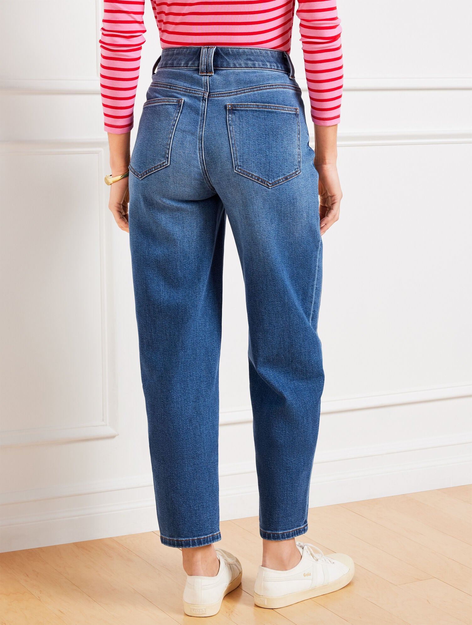 RELAXED TAPERED BARREL LEG JEANS - QUINN WASH | Talbots online