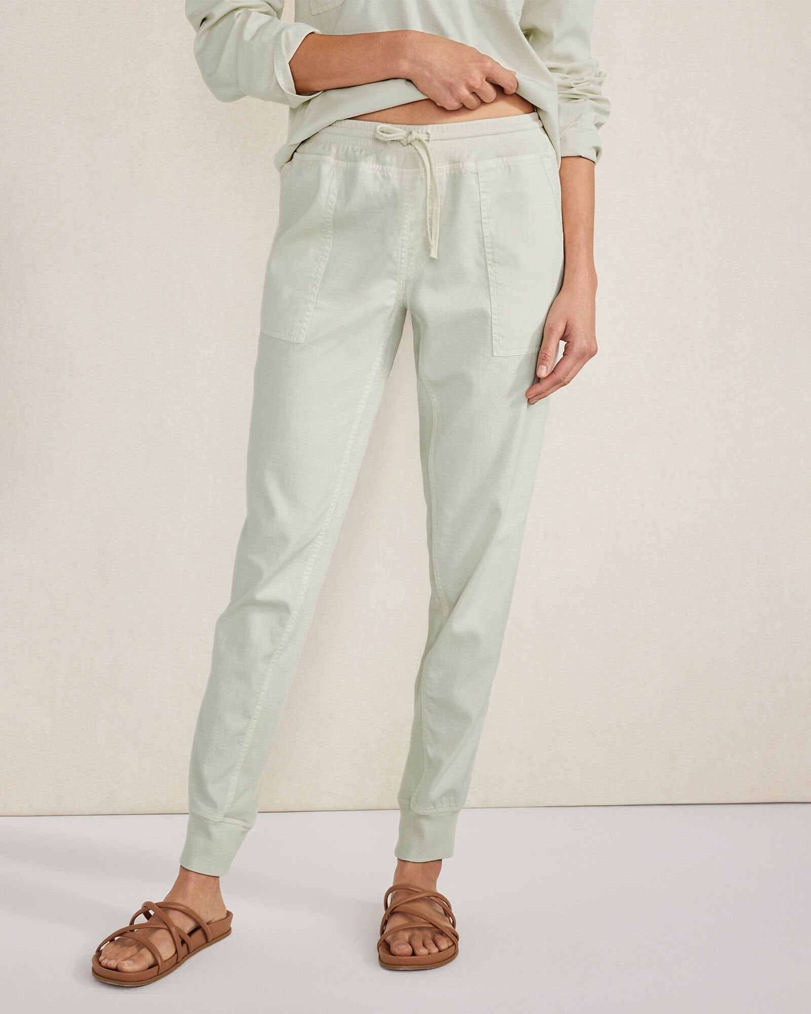 THE EFFORTLESS TWILL JOGGER | Talbots online