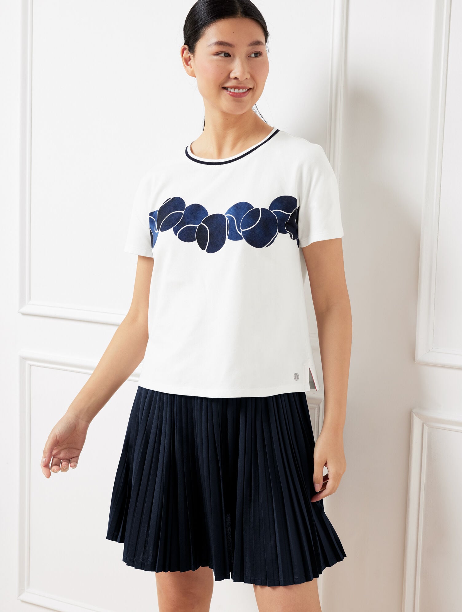 PIQUÉ OVERSIZED CREWNECK TEE - TENNIS BALL | Talbots near me