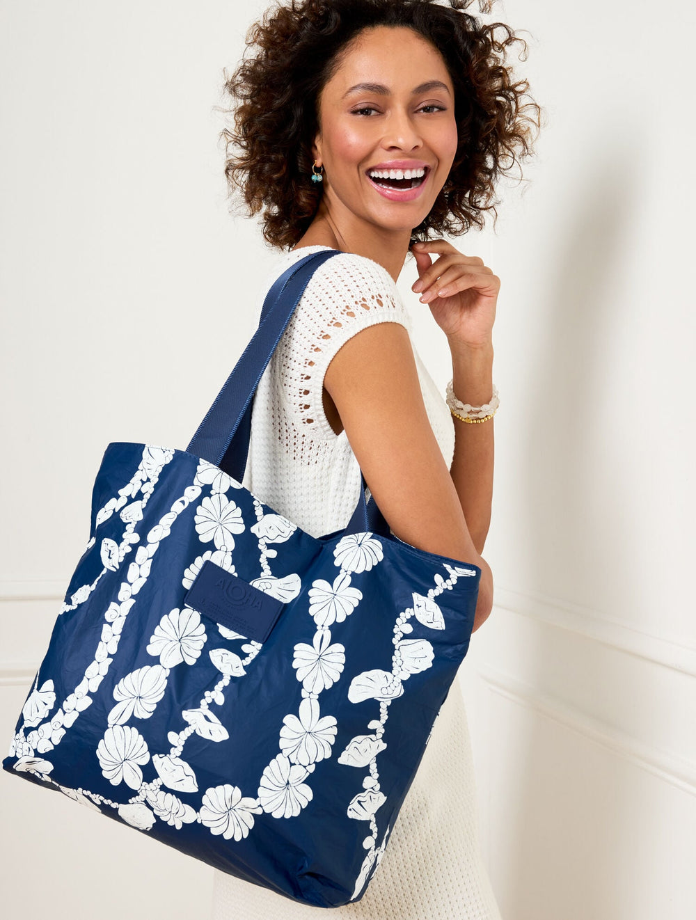 ALOHA COLLECTION SHELL LEI DAY TRIPPER TOTE | Talbots for sale