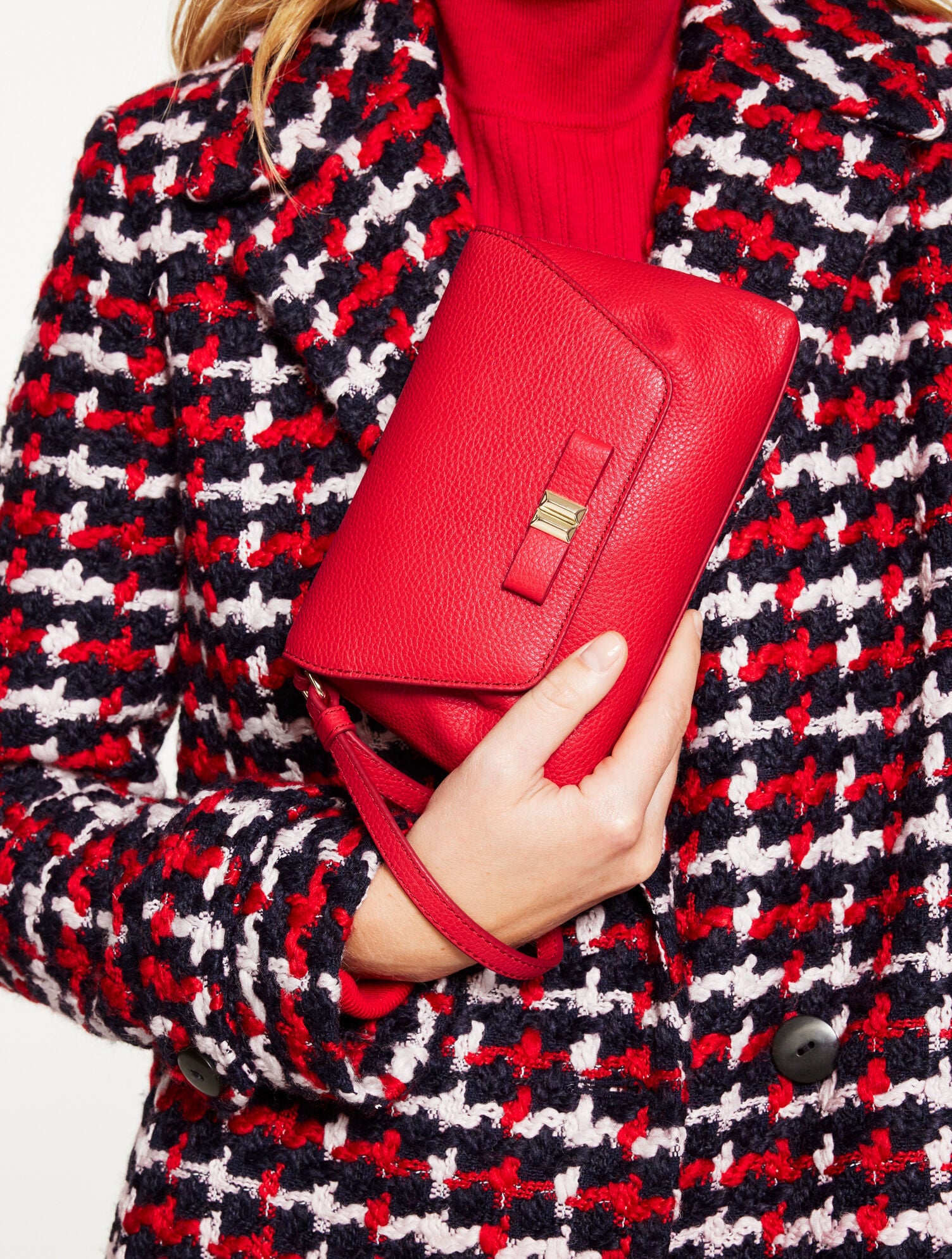 PEBBLE LEATHER WRISTLET | Talbots discount
