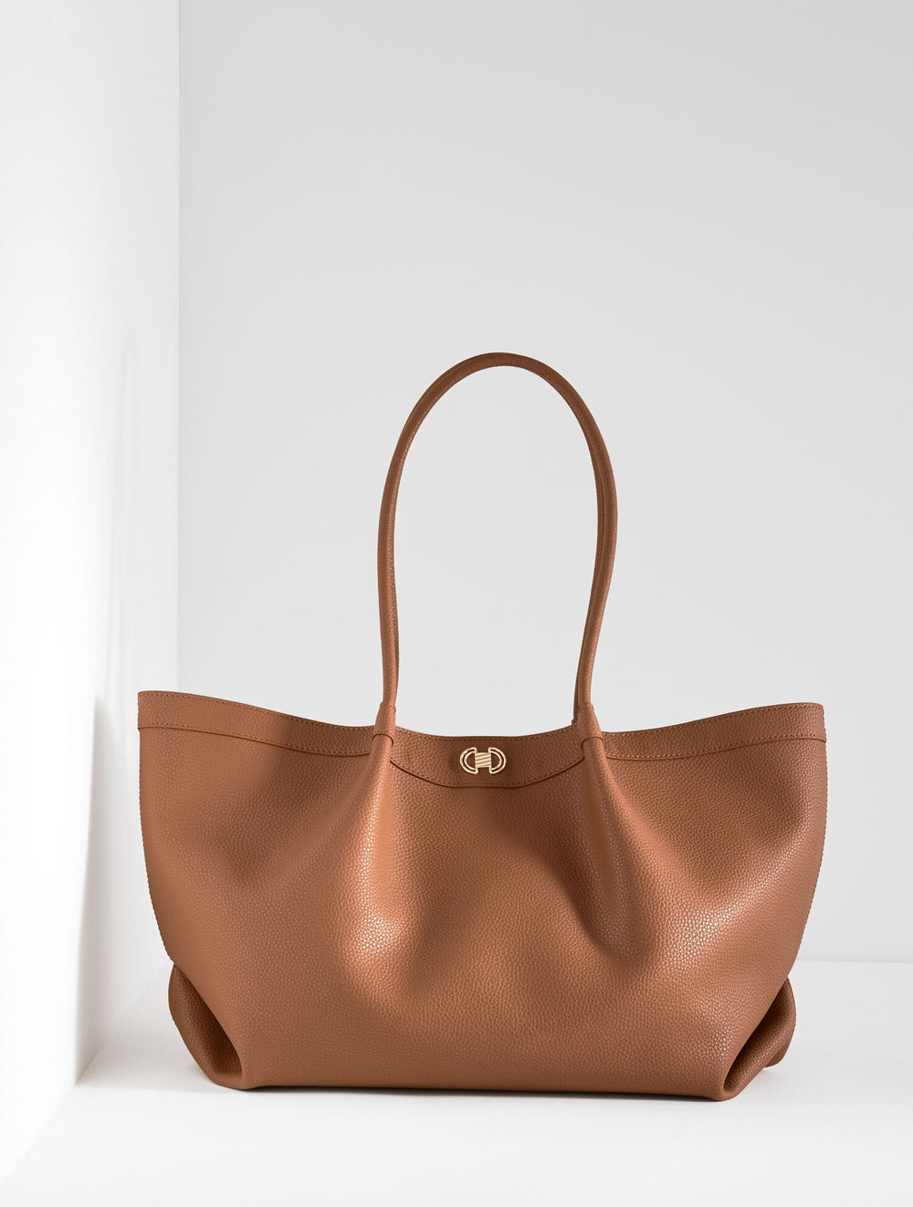 KATHARINE PEBBLE LEATHER TOTE | Talbots on sale