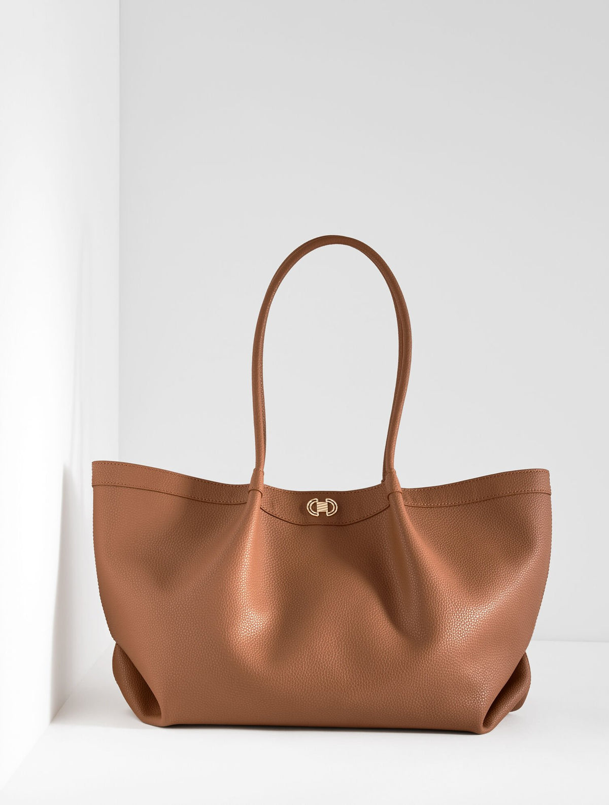 KATHARINE PEBBLE LEATHER TOTE | Talbots on sale